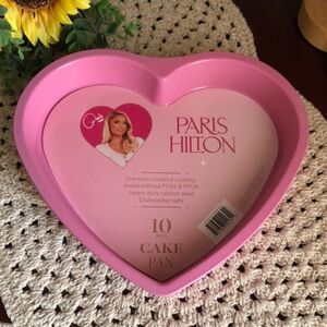 Paris Hilton Pink Heart Cake Pan